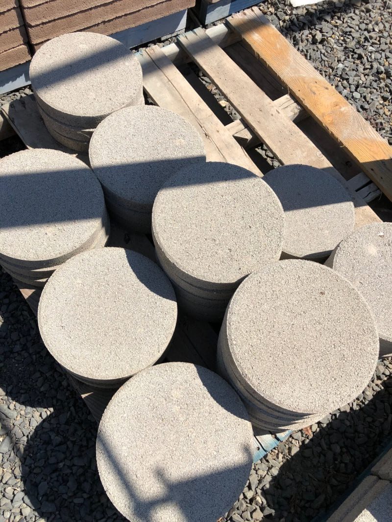 Sutherland Landscape Supplies Chico Ca, Round Exposed Aggregate Stepping Stones